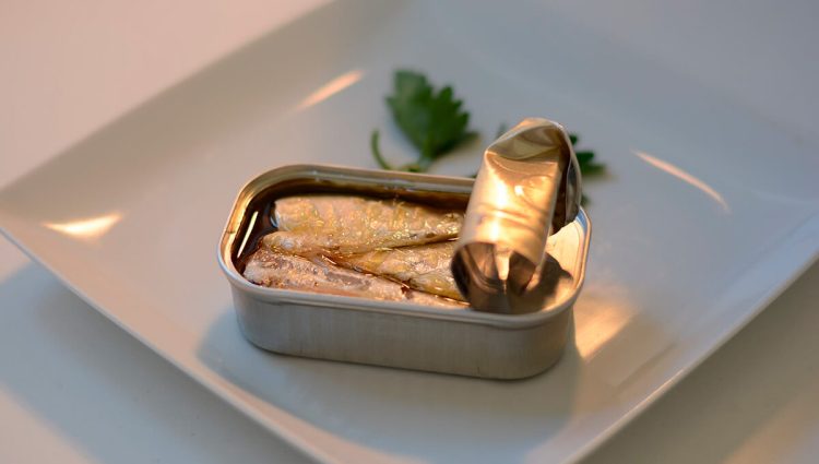 Obrok sa mesom ili ribom ne može da priušti skoro devet odsto građana EU