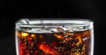 fizzy-cola-drink-macro-shot