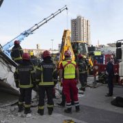 Obrušio se deo nadstrešnice na Železničkoj stanici u Novom Sadu