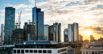 Nemačka privreda u 2025. godini - optimistični scenario za rast od 1,1 odsto cityscape-frankfurt-downtown-sunset-germany
