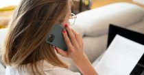 Da li mobilni operatori podižu cene “na mala vrata”? Da li mobilni operatori podižu cene “na mala vrata”?