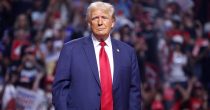 Tramp preko ekonomije pokušava da reši političke stvari donald t. flickr