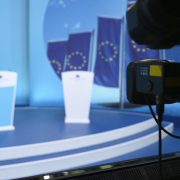 Luis de Gindos: ECB podržava prekogranična spajanja banaka u Evropi