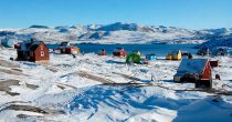 Tramp želi Grenland zbog geopolitičke konkurencije Rusije i Kine greenland-selo