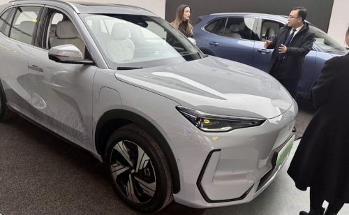 Počeo prijem porudžbina za novi Geely hibrid u Kini