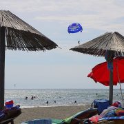 Alabar obećava da neće preuzeti ulcinjske plaže, garantuje javni pristup