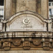 Smena na čelu OTP banke u Mađarskoj nakon 33 godine