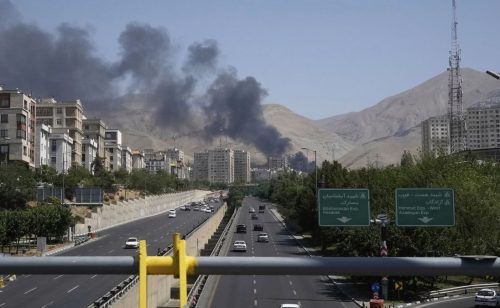 Nafta poskupela posle razmene raketnih napada Izraela i Irana
