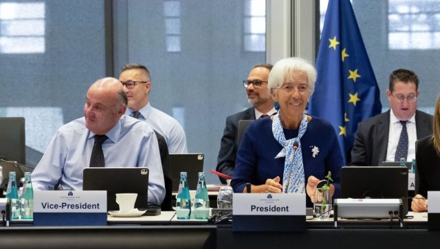 ECB zadržala kamatne stope nepromenjene, privredni rast u prvom kvartalu veći od očekivanog