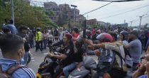 Premijer Nepala podneo ostavku, demonstranti zapalili zgradu parlamenta Nepal