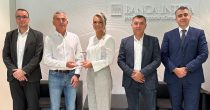 Banca Intesa investirala u obveznice kompanije Bexexpress Banca Intesa investirala u obveznice kompanije Bexexpress Intesa