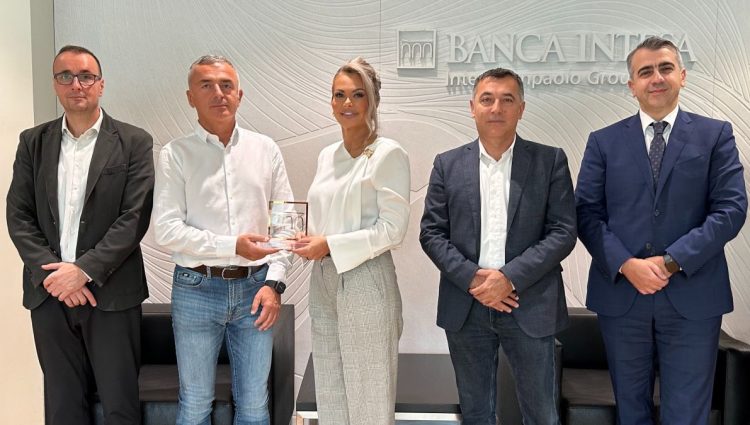 Banca Intesa investirala u obveznice kompanije Bexexpress
