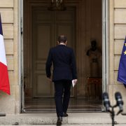 U Francuskoj (ponovo) pala vlada, Makron pod pritiskom