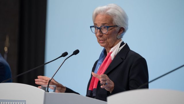 ECB ne menja kamatne stope ni na trećem uzastopnom sastanku