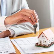 Za prvih 15 dana primene zakona prijavljeno 371.146 nelegalnih objekata