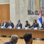 Tri ključna prioriteta za dalji rast Srbije – Smart industrijske politike, nova infrastruktura i ubrzana primena AI