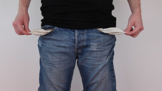 Trećina građana Srbije ima poteškoće da “sastavi kraj s krajem”