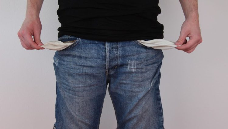 Trećina građana Srbije ima poteškoće da “sastavi kraj s krajem”