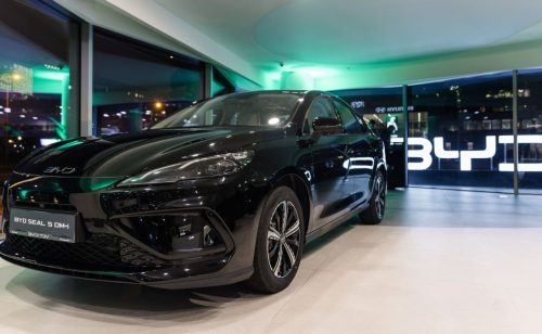 BYD predstavio novi model hibrida na srpskom tržištu