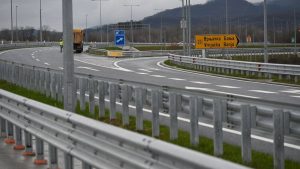 Država se za autoput Beograd-Zrenjanin-Novi Sad zadužuje kod tri banke