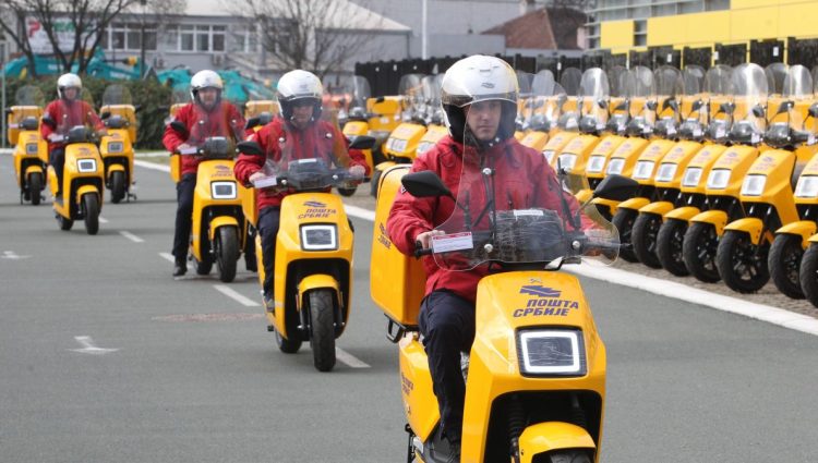 Pošta Srbije uložila 128 mliona dinara u nabavku 216 električnih mopeda za dostavu