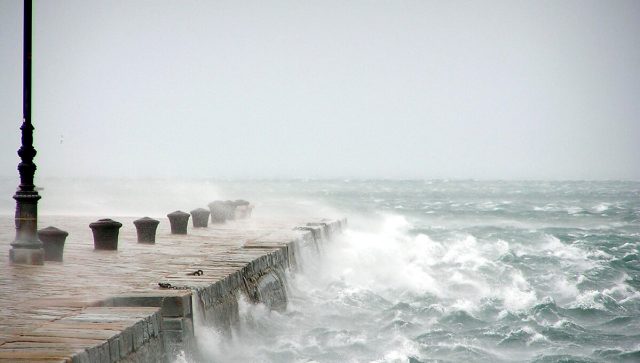 Zastoji u lukama, stotine migranata izgubilo život u brodolomima na Mediteranu