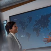 Gotovo svaki treći zaposleni koristi neodobrene AI agente na poslu