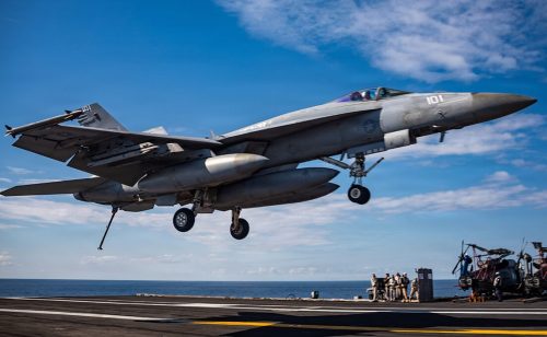 SAD i Izrael bombardovali iransko ostrvo Harg