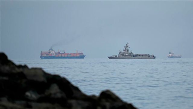 Iran nekim brodovima naplaćuje taksu za bezbedan prolaz preko Ormuskog moreuza