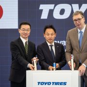 Kompanija Toyo Tire postavila kamen temeljac za centar za istraživanje u Inđiji