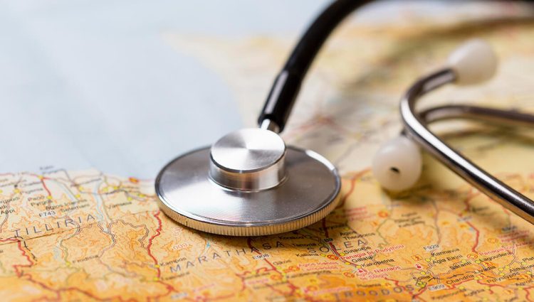 Putno zdravstveno osiguranje u slučaju rata – šta pokriva i kada prestaje da važi?