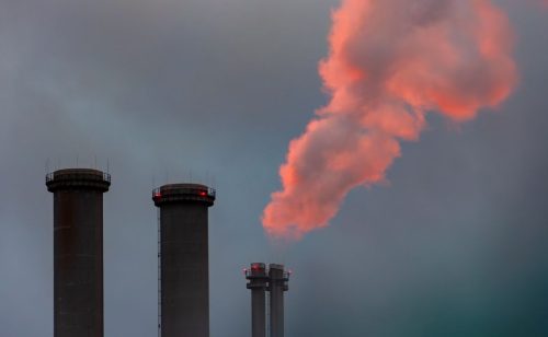 Novi zakon donosi strožu kontrolu industrijskog zagađenja i digitalizaciju dozvola