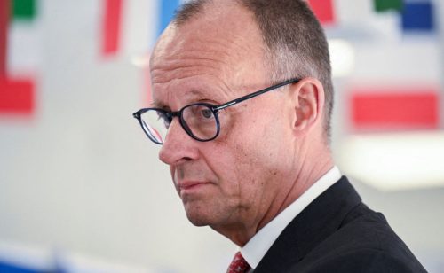 Merc zahteva od Fon der Lajen smanjenje briselske regulative