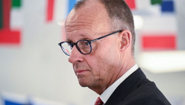 Merc zahteva od Fon der Lajen smanjenje briselske regulative