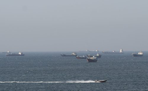 Tankeri opet prolaze kroz Ormuski moreuz, Izrael nastavio napade na Liban