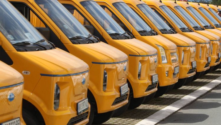 Pošta Srbije predstavila novih 100 električnih dostavnih vozila vrednih 1,4 milijarde dinara