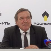 Nemačka oprezno reagovala na mogućnost Šrederovog posredovanja u pregovorima o Ukrajini
