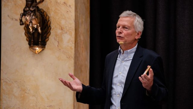 Dani Rodrik održao predavanje u Palati nauke u okviru Svetskog ekonomskog kongresa
