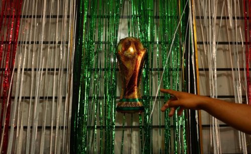 FIFA podržala Infantina, ali se izvinila zbog njegove greške