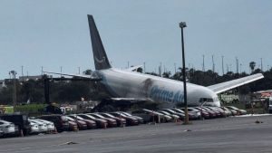 Srušio se teretni avion Amazona, petoro poginulih
