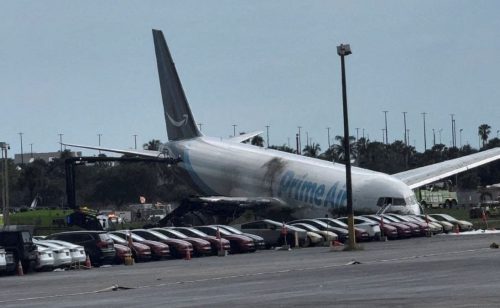 Srušio se teretni avion Amazona, petoro poginulih