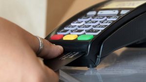 Još 11.000 malih biznisa u Srbiji može da se prijavi za subvenciju za POS terminale