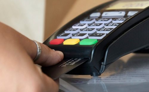 Još 11.000 malih biznisa u Srbiji može da se prijavi za subvenciju za POS terminale