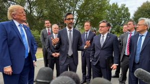 Tramp: Tehnološke kompanije pristale na dobrovoljna pravila bezbednosti AI