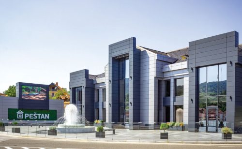 Više od 35 godina razvoja i kontinuiranog širenja poslovanja